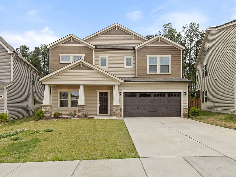 1021 Talbot Pl — Photo 2