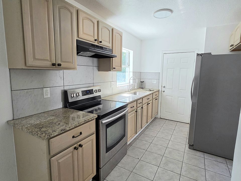 1st image of 4606 30th St W