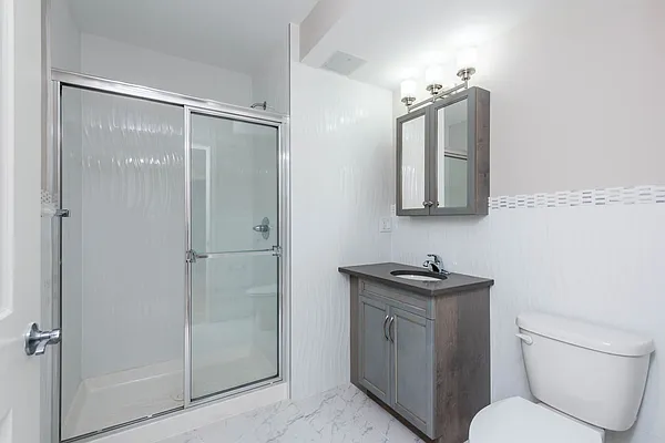 Rented by Nooklyn NYC LLC | media 40