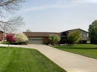16077 Meranda Rd, Anna, OH 45302