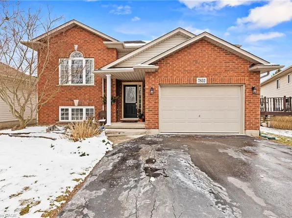 7852 Charnwood Ave, Niagara Falls, ON L2H 3E2