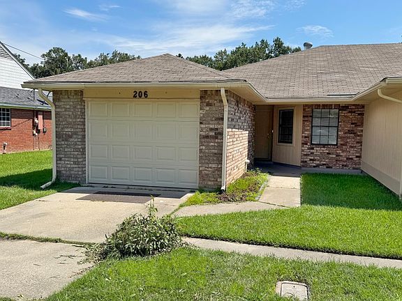 2nd image of 206 Splane Dr