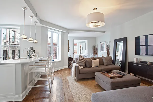 Rented by Douglas Elliman | media 24