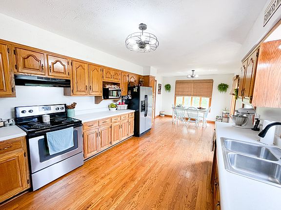 2nd image of 20985 E Highway 32