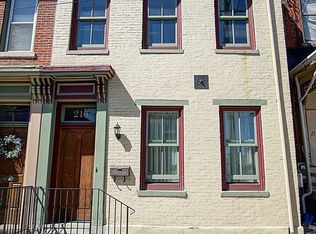 216 Jacksonia St, Pittsburgh, PA 15212