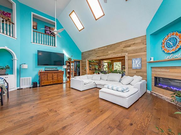 5th image of 230 Cottage Hill Rd