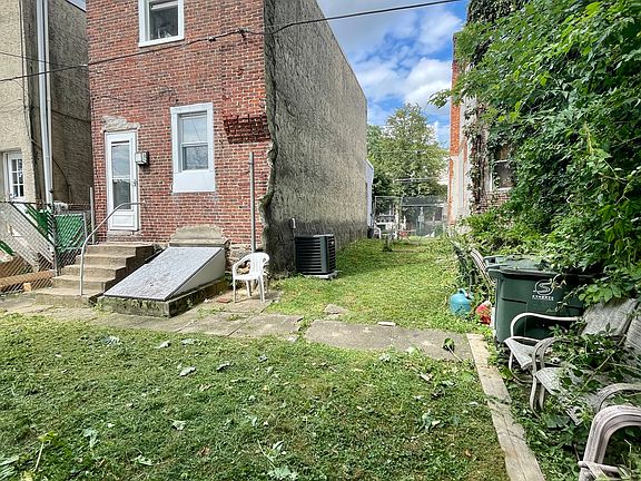 4th image of 1974 Medary Ave