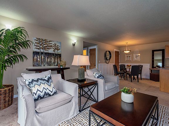 5th image of 14019 NE 20th Ave APT 61H