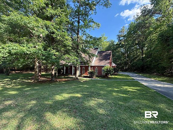 3rd image of 154 Brooks Blvd