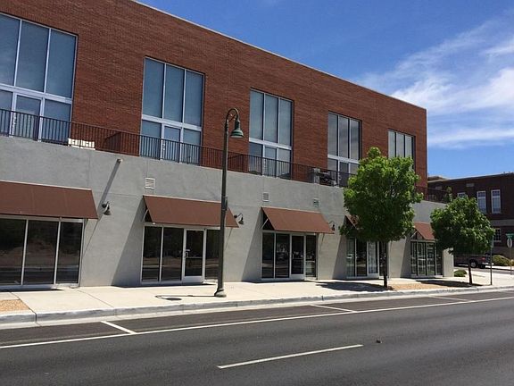5th image of 304 Broadway Blvd NE
