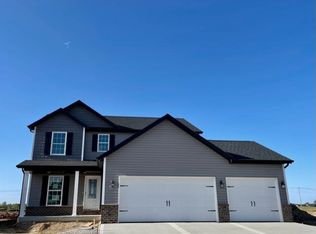 711 Conner Circle Dr, Fairview Heights, IL 62208