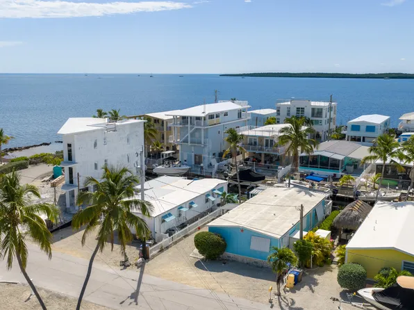 205 Humpty Dumpty Dr, Key Largo, FL 33037