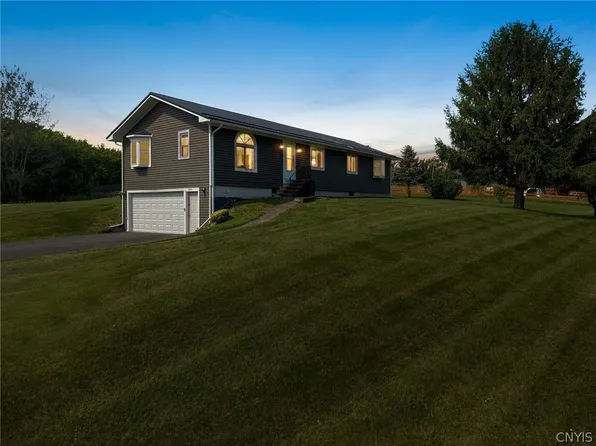 9125 Mower Rd, Jordan, NY 13080
