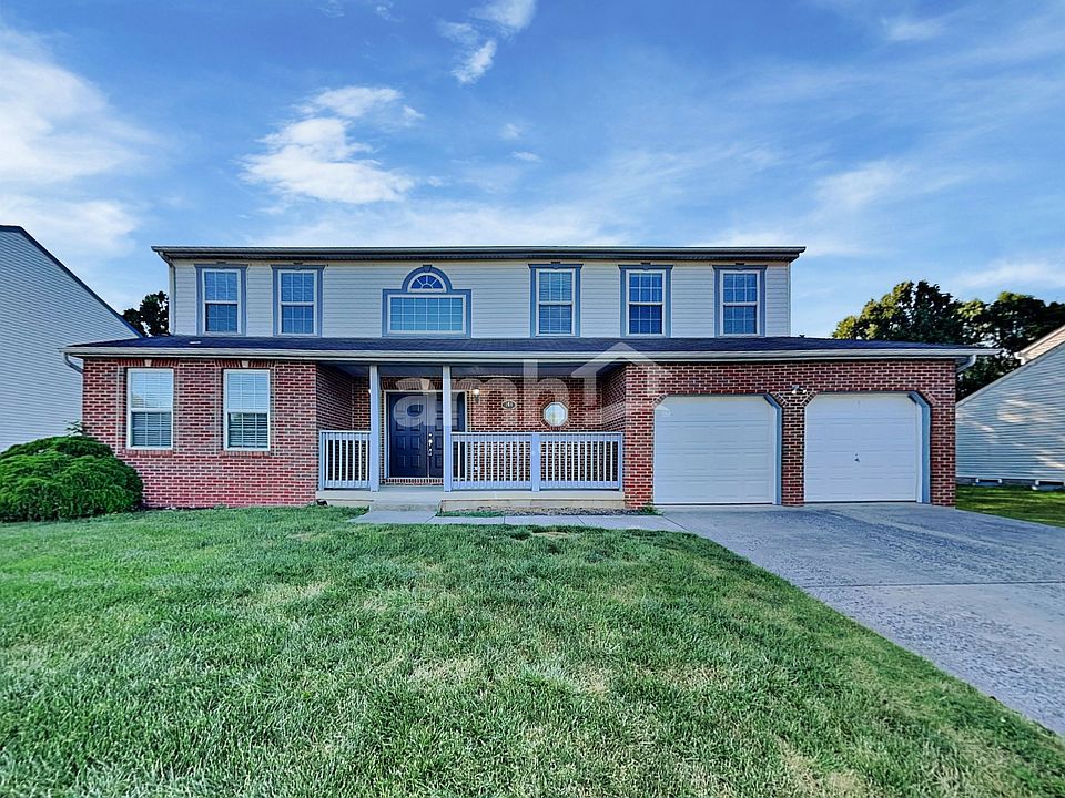 1st image of 164 Knights Bridge Dr E