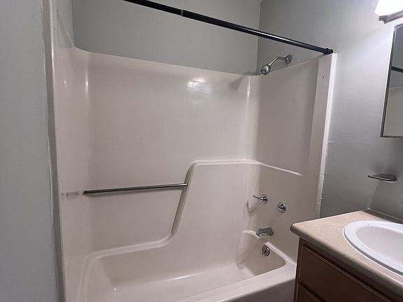 5th image of 2413 S Fraser St #20