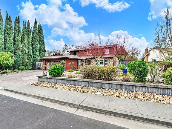 5th image of 3537 Springfield Drive