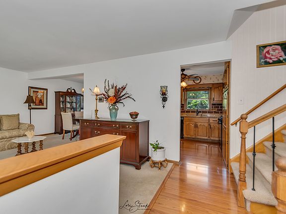2nd image of 10431 S Terry Dr