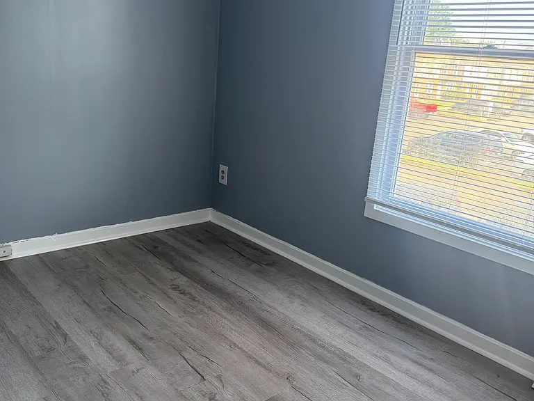 222 Knightsmanor Ct — Photo 14