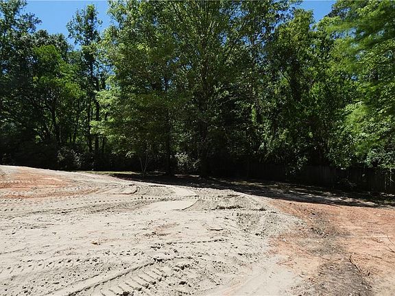 5th image of 2023 S New Hampshire St