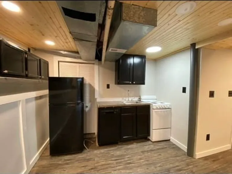 119 Hagerman Ct #5 — Photo 4
