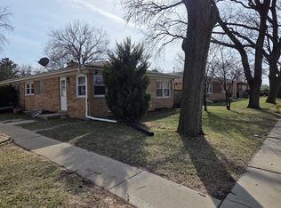 831 E South Broadway Ave #A, Lombard, IL 60148