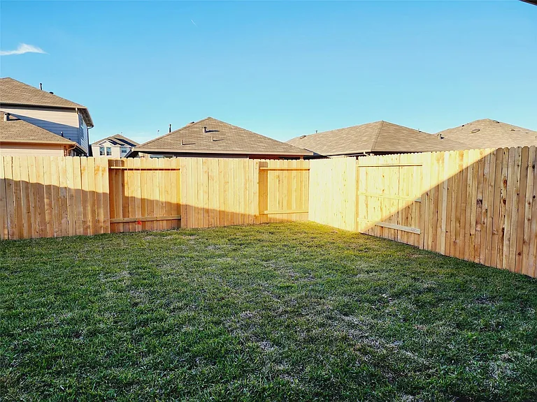 9836 Grosbeak Ln — Photo 29