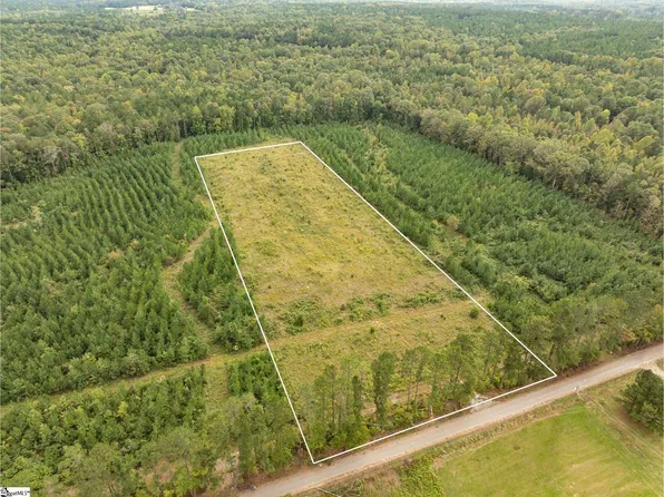 4 Lake Rd, Clinton, SC 29325