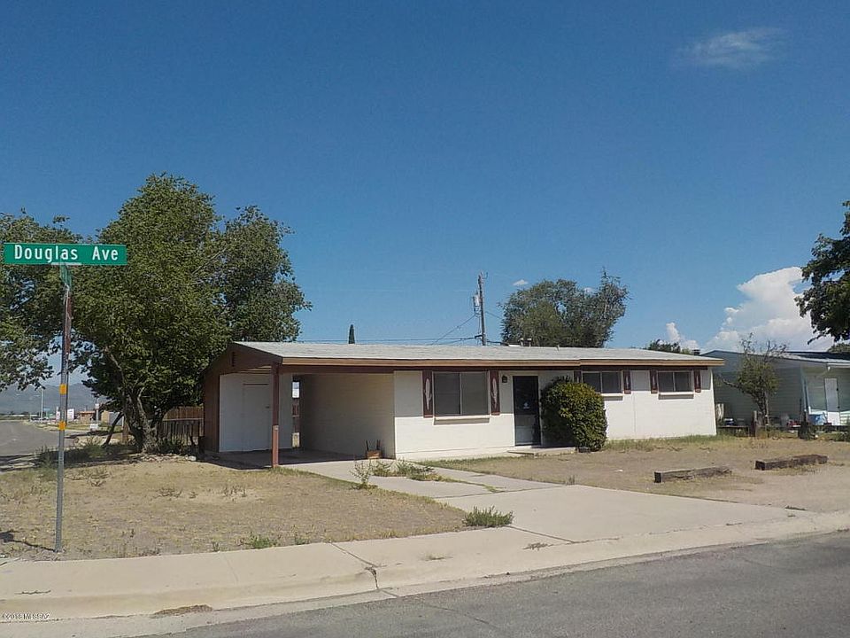 1st image of 813 N Douglas Ave