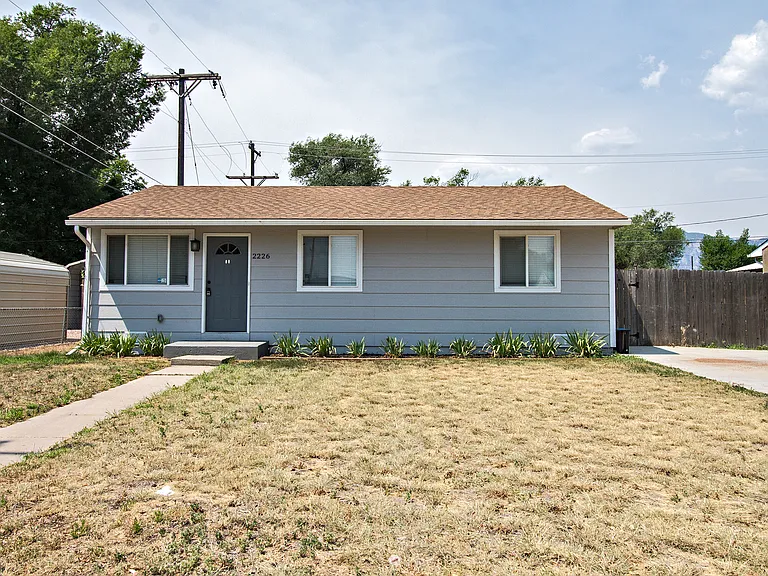 2226 Bison Dr — Photo 1