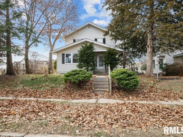2202 Western Ave, Davenport, IA 52803