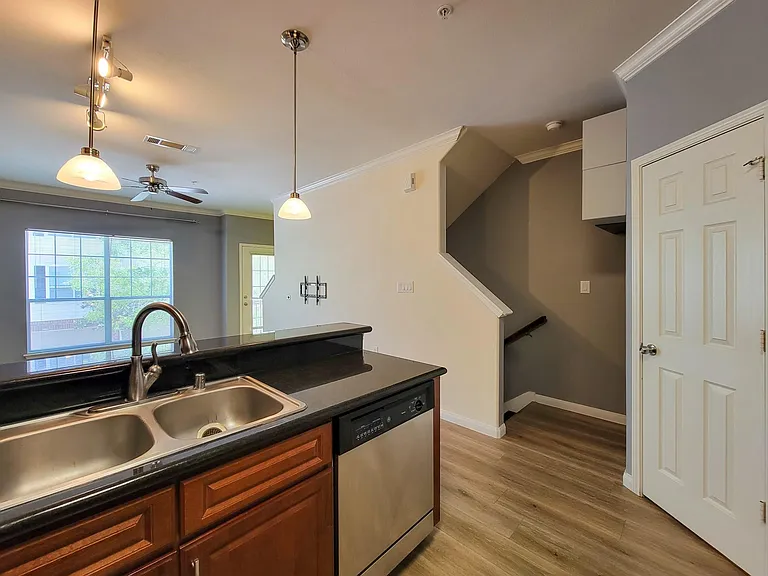 9200 Westheimer Rd #305 — Photo 7