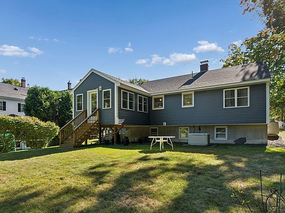 4th image of 88 Cape Neddick Road