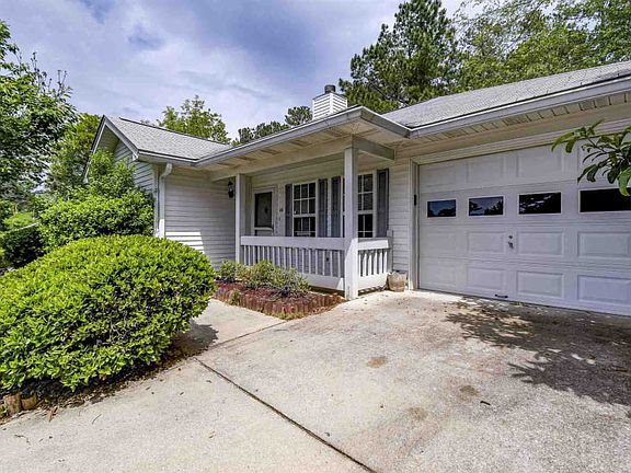 3rd image of 25 Twin Oaks Cir