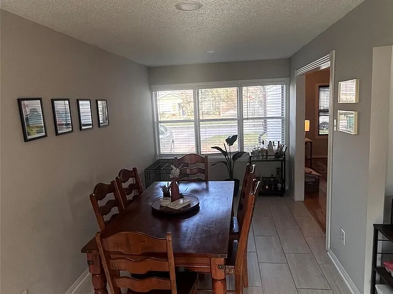 1605 Lamonte Ln — Photo 10