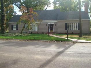 1617 W 7th St, Sedalia, MO 65301