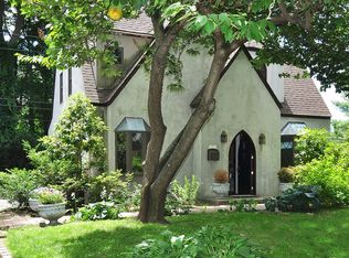 17 Summit Rd, Port Washington, NY 11050