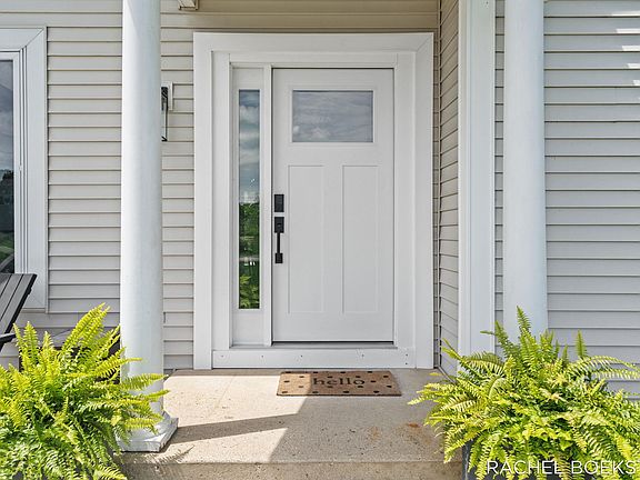 5th image of 9271 Hessler Dr NE