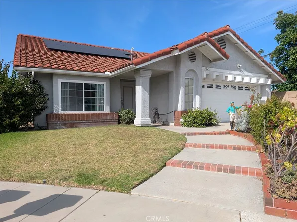 8225 Mahogany Cir, Buena Park, CA 90620