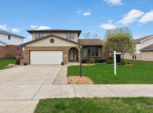 17631 Lilac Ln, Tinley Park, IL 60477