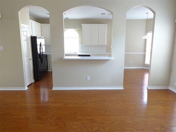 5th image of 6012 Portridge Dr