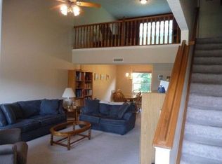 1737 Blankenship Dr, Indianapolis, IN 46217