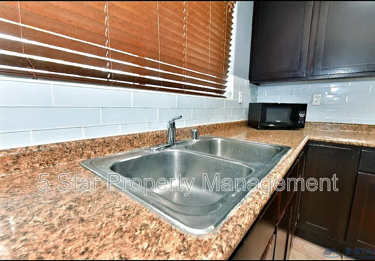6372 Franklin Ridge Dr — Photo 14