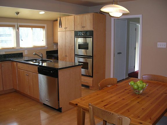 4th image of 8615 Hidden Hill Ln