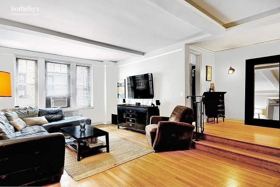 1st image of 302 W 12th St APT 4H