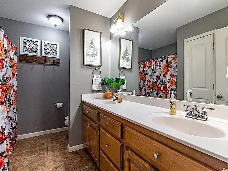 5334 Buckingham Pl — Photo 24