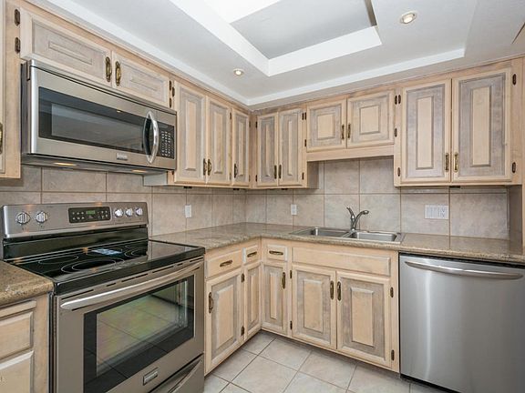 2nd image of 1507 W Sendero Cinco