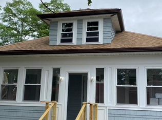 87 Royal Ave, Warwick, RI 02889