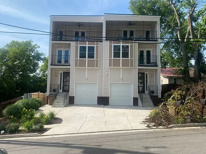 709 Tral St — Photo 36