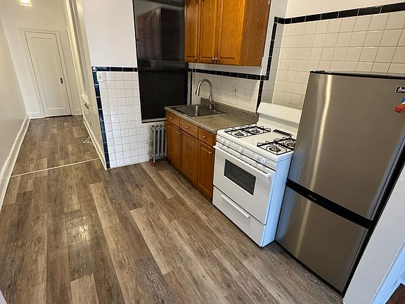 5th image of 53 Saint Nicholas Ave #1B