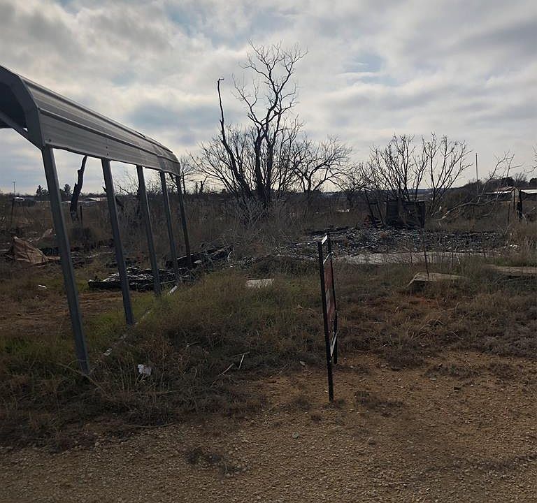 1st image of 2252 Lois Ln